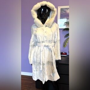 Elegant White Sheered beaver  Fur Coat with white mink Hood